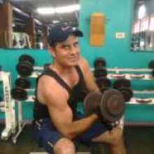 I'm working out at the gym 