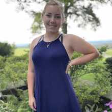 Hello! My name is Paige and I would like to enhance my Spanish knowledge by conversating with native Spanish speakers! I would like to ask some questions for my college Spanish class if possible. I would also like to help you learn English as well! Please message if interested in conversating!