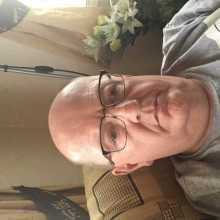 HOLA! I am learning Spanish and can help with English 