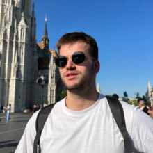 I am a 23-year-old engineering student currently living near Milan. I love climbing, but I am not practicing it frequently nowadays. I enjoy discussing current events, movies, history, travel, and other intriguing topics. 