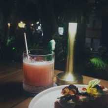 Cake with mocktail