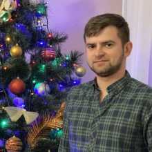 Hello everyone, my name is Andriy, and I’m looking for someone to help me improve my spoken English. Currently, I don’t have any hobbies, but I’m a big fan of English football