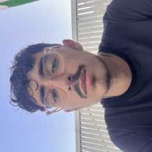 A Syrian student living in Egypt, love science, Tech, food, music, and learning in general. Would love to meet new people to share our knowledge together in different languages!