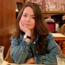 I am looking for serious and interesting language exchange friends. I am learning French and  I can help you with improving your English