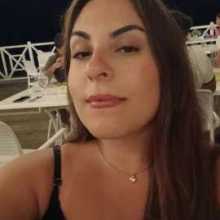 Hey, I'm here to improve my English and help other people improve their spanish