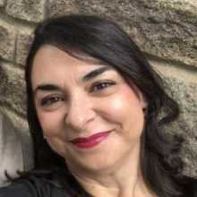 I’m from Spain. I’d like to improve my English and if you want I’ll teach you Spanish. 