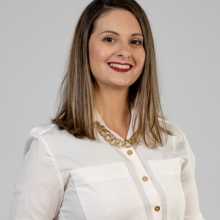 I am Clarissa Greca. I am 38 years old. I am married and mother of 3 children. Graduated in Sales and Marketing management and I am looking to learn and improve my English in order to reach new levels in my professional life.