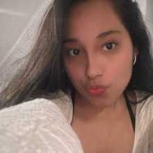 Hi !! Im Nallely but call me naye I’m happy to talk I’m very talkative 