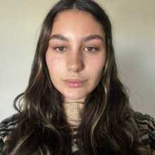 My name is Teresa I´m from Argentina.  I´m 22 years old