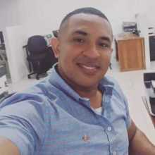 Quiero establecer amistades que me ayuden a aprender ingles y yo les pueda enseñar español.