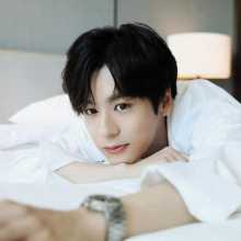 I like basketball and guitar