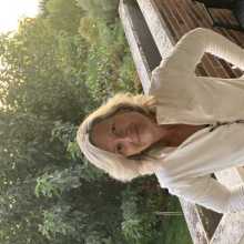 I can help with Spanish and I like sports, traveling, books and culture in general 