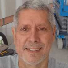 I am an English/Spanish speaking person from Puerto Rico that wants to learn German