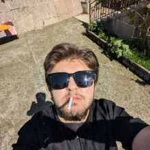 hi, i want to make new friends, im into investments and things, i would like to make partner,  this is my WeChat: Titikona1337