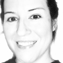 Image of Russian language learning woman smiling.