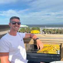 Bem-vindo ao meu perfil, me chamo Leonardo, sou bombeiro militar, estou procurando formas para prática de inglês através da troca de conhecimentos. Ficaria muito feliz em poder aprender e ajudar no que for possível.