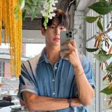 I'm just a man with a good vibe . Half Chinese half Korean,Russian raised Canadian based am a man of all people all 