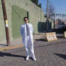 My name is Eleazar, I am a medical student and I would like to learn English so I can communicate with and understand foreigners