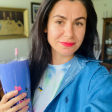 I'm interested in meeting new people and chatting a little bit 