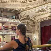 I want to travel so I need to practice English 