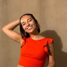 I’m a psychology student from Argentina who enjoys meaningful conversations. I’m looking for a language exchange to practice English and share Spanish.