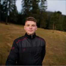 I'm Ivan23 years old I'm interested in logistics.Specifically  to speak with other people about logistics 