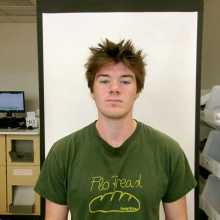 Hi everyone I am a native english speaker looking to learn/improve my Italian!