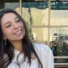 Hello! I'm Priscila from Argentina. I'm 28 and looking for improve my english and recover my fluency. I'm also a good teacher, so I would be glad to have a nice conversation!