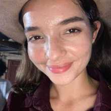 It´s interesting for me learn lenguage and is my hobbie share with others people on interactive  and learning moments, I want to learn perfect English and Chinese-Mandarin and I want to teach my own lenguage that is spanish to people who want to learn it, I´m not teacher but I can give my best effort for be a help.