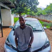 Hi Im Tara looking to learn German 