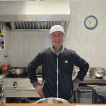 I am a dynamic  Italian walker wishing to learn Spanish to stay for a while in Spain and walk the Camino of Santiago 