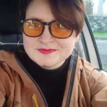 I want to find friends who will help me start communicating fluently in English, as well as find interesting colleagues.