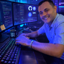 Ingeniero Electronico con trabajo en Frontend development