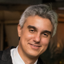 Profile photo of Hans, a Brazilian geophysicist learning English.