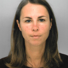 Je m'appelle Fanny, j'ai 41 ans, je suis française et j'apprends l'anglais.